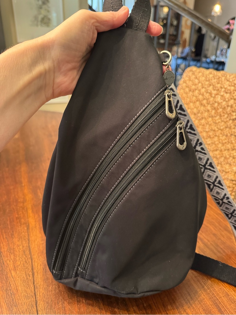 Sakroots On The Go Sling Backpack Eco Twill Black Adjustable Sling Strap - Picture 5 of 11